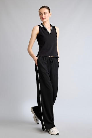Defacto Wide Leg Cepli Yan Şeritli Beli Bağcıklı Geniş Paça Krinkıl Kumaş Sporcu Pantolon H9026ax26smbk81 Siyah-bk81
