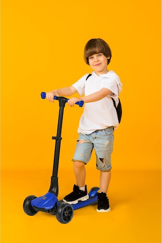 Lisanslı L3 Kolay Katlanabilir Işıklı Orta Gövde Ve Işıklı Tekerlekli Çocuk Scooter Turuncu Mavi