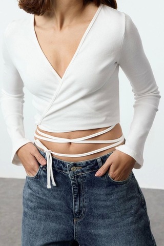 Ersefa Moda Kruvaze Örme Slim Düz Desen Casual Günlük Crop Uzun Kol Bluz Ekru