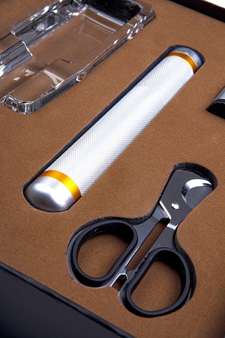Cohiba Çakmak Kesici Tüp Küllük Sehpa Beşli Gümüş Puro Seti - Tr8326