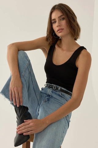 Hiccup Erin V Yaka Crop Top Siyah