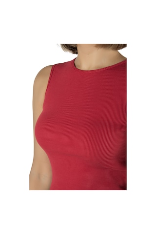 Terapi Men Kırmızı Fitted/vücuda Oturan Crop Halter Yaka Fitilli Esnek Örme Bluz Atlet Kırmızı