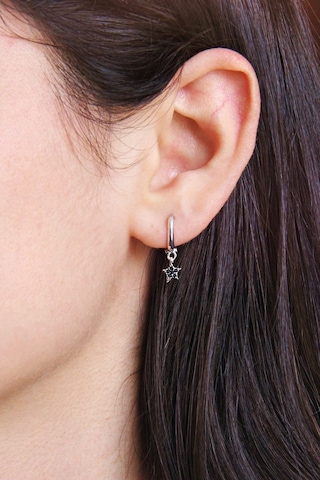 Siyah Taşlı Gümüş Yıldız Küpe Gümüş