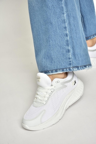 Fox Shoes Y702500804 Beyaz Kumaş Kalın Tabanlı Spor Ayakkabı Sneakers Beyaz