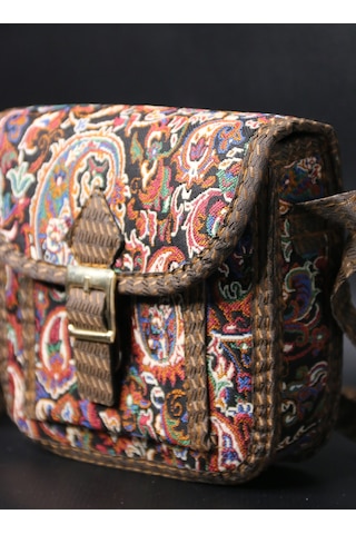 Pujiva Terme Omuz Çantası, Etnik Tarz Kilim Desenli, Askılı, Mıknatıs Tokalı, Günlük Otantik Çanta En 16 Boy 17 Derinlik 5 Cm Siyah