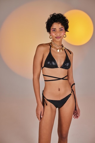 Holly Lolly Özel Yapım Parlak Kumaşlı H Aksesuarlı V Kesim Ivory Bikini Altı Siyah