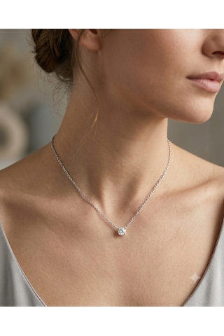 Kadın Moissanite Yuvarlak Taş Detay Gümüş Kolye