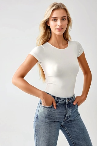 Hiccup Dar Kesim Dikey Yaka Örme Bodysuit Beyaz