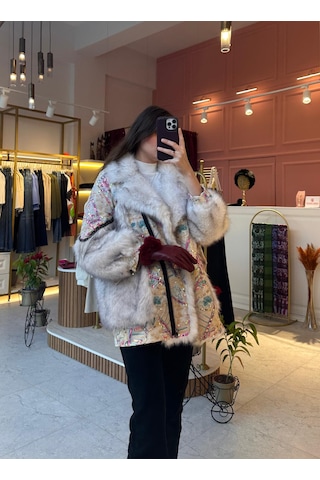 Jasminurgancy İtalyan Renkli Detaylı Pul Payetli Özel Tasarım Standart Beden Kürk Çok Renkli