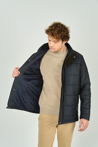 Daynax Erkek İçi Kürklü Dik Yaka Çıtçıt Ve Fermuar Kapamalı Mont Kaban 5300 Lacivert Lacivert