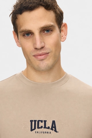 Ucla Angelo Koyu Bej Bisiklet Yaka Baskılı Yumuşak Dokulu Modal Kumaş Standard Fit Erkek Tshirt