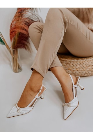 Ervanın Butiği Beyaz Deri Moss Toka Detay Kadın Stiletto-3537