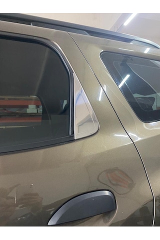 intakrom Dacia Duster Krom Cam Kelebek Üçgeni 2018 ve Üzeri