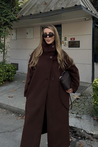 Kahverengi Vittoria Düğmeli Yaka Kaban - 2511 Kahverengi