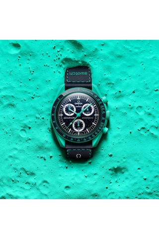 Swatch Omega Moonswatch Mission On Earth - Polar Lights So33l103 Yeşil Swatch Omega Moonswatch Mission On Earth - Polar Lights So33l103 Yeşil