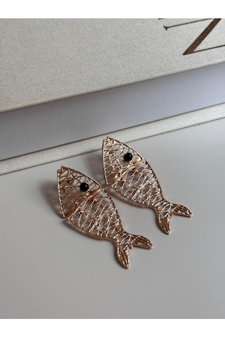 Balık Figürlü Altın Renk Kadın Çelik Küpe Eğlenceli Ve Şık Tasarım Altın