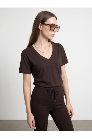 Dilvin 32847 Lyocell Karışımlı V Yaka T-shirt-koyu Kahve