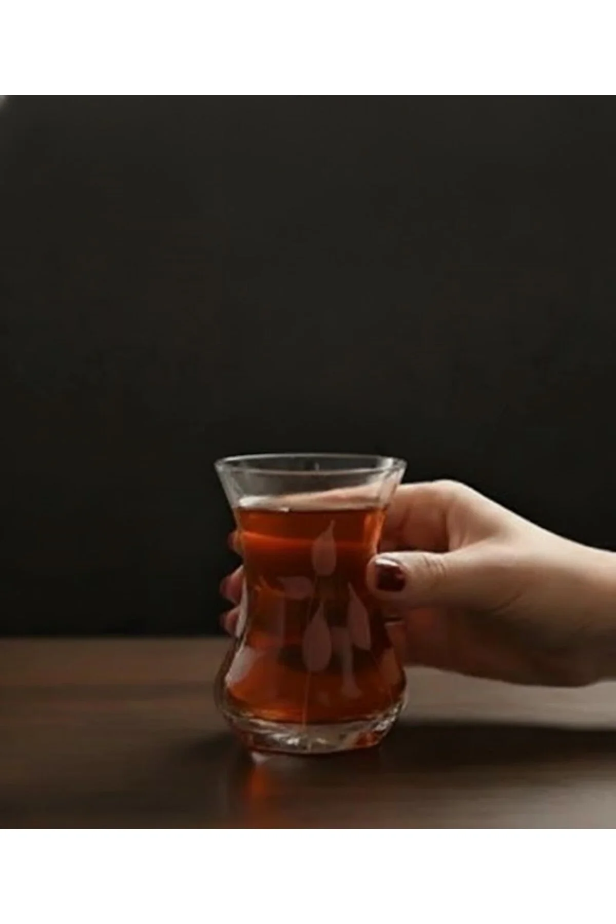 Yaprak 6'lı Kesme Kristal Dekor İnce Belli Çay Bardağı - Özel Yapım Şık Sunum Şeffaf