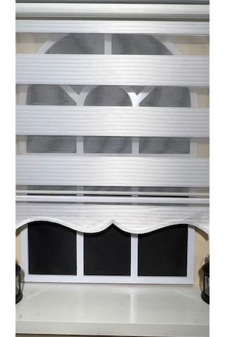 Pliseli Stor Zebra Perde Beyaz Etek Dilimli STB480