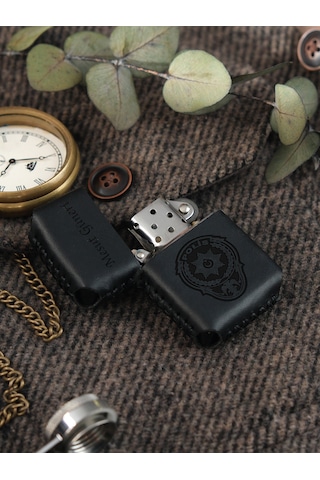 Vagave Siyah Renk Hakiki Deri Kılıflı Zippo Benzinli Çakmak