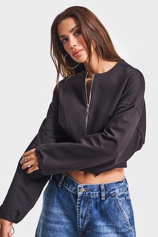 Itsbasic Kadın Siyah Renk W5-1 Bol Kesim Örme Esnek Kumaş Oversize Fermuarlı Sweatshirt