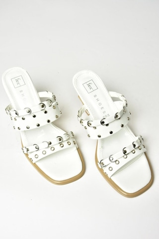 Fox Shoes U518280408 Beyaz Rugan Kalın Topuklu Kadın Terlik Beyaz