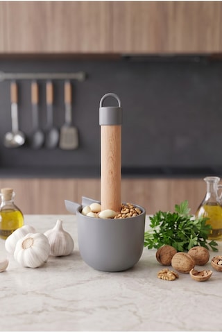 Ahşap Tokmaklı Sarımsak Dövücü Ceviz Kırıcı Plastik Hazneli Havan