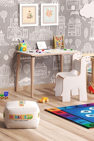 Miracle 3d Çalışma Masası Ve Sırt Dayamalı Sandalye 2-6 Yaş Beyaz