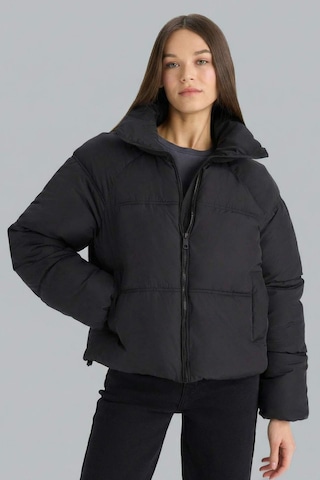 Defacto Su Geçirmez Regular Fit Dik Yaka Fermuarlı Şişme Mont E8690ax25aubk27 Siyah