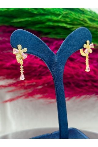 925 Ayar Gümüş Damla Modeli Sallantılı Gold Renk Popüler Kadın Küpe Gümüş