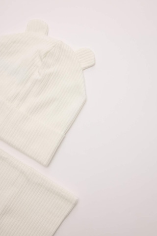 Defacto Kız Bebek 2li Takım Fitilli Kaşkorse Bere Boyunluk C8174a524wnwt43 Beyaz