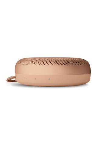 Bang & Olufsen Beosound A1 3. Nesil Bluetooth 5.1, 360 Ses, Ip67 Su Ve Toz Geçirmez, 24 Saat Pil, Güçlü Bas, Taşınabilir Premium Bluetooth Hoparlör