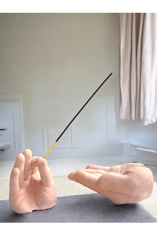 El Formunda Beton Tütsülük Ve Dekoratif El Objeleri - Minimalist El Yapımı Tütsü Standı Tasarım