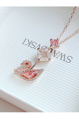 Swarovski 5473024 Dazzling Swan Y Kolye