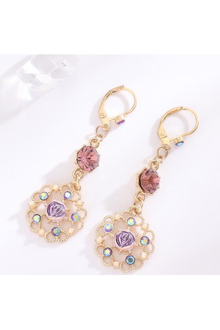 Oymalı Çiçek Madalyon Ve Kristal Taşlı Damla Küpeler Çok Renkli
