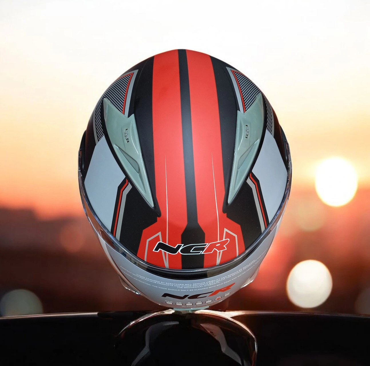 Ncr-158 Çene Açılır Gözlüklü E-ce Belgeli Kask Kırmızı