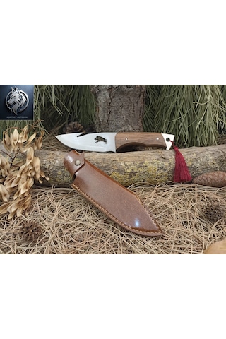Kurtbey Outdoor Domuz Avcı İşlemeli Özel Üretim Ceviz Kabze Kılıflı Kamp Bıçağı 28 Cm Outdoor Tracking Knife Kahverengi