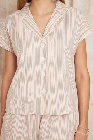 Kadın Özel Kumaş Ceket Yaka Beli Lastikli Kısa Kol Gömlek Cepli Şort Takım 3625290 Beyaz