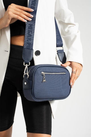 Baginn Kadın Postacı Çanta 23 18 Cm Çapraz Askılı Suni Deri Omuz Çantası Mega Bag Günlük Kullanıma Uygun Lacivert
