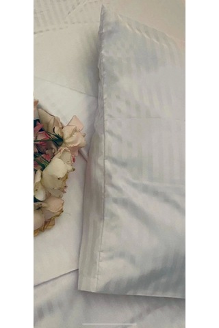 Otel Tipi Yastık Kılıfı,10 Adet 50x70, 83 Tel Çizgili Saten Beyaz