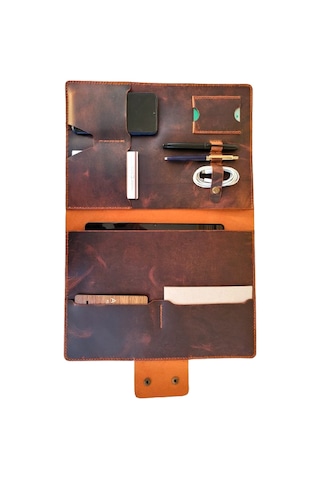 Nyc Giyim Tekstil Hakiki Crazy Dana Derisi El Dikişli Tablet Organizer Çanta, Bordo, 13 Inç Tablet Için Ideal, Toplantı Ve Seyahat Düzenleyici Kapaklı Kılıf
