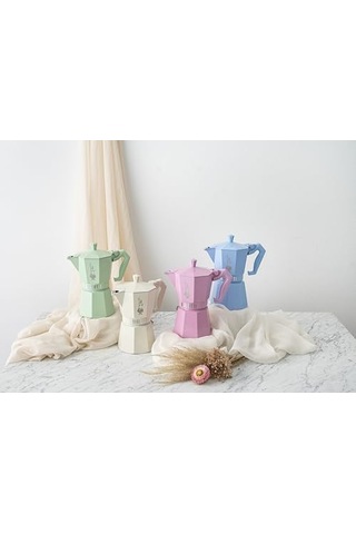 Bialetti - Moka Exclusive: 3 Cups Ocak Üstü Espresso Pişirici - 130ml - Pembe Renk - Alüminyum Gövde - Patentli Güvenlik Valfi - Tüm Ocak Türleri İçin Uygundur İndüksiyon Hariç