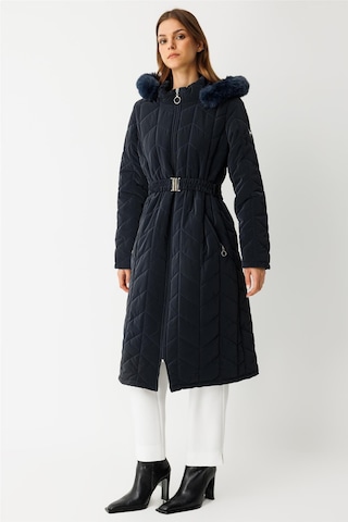 Kapitone Ara Boy Kaban Laci Laci