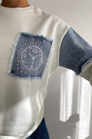 Femelle Kadın Ekru Kot Detaylı Taş İşlemeli Pamuklu Sweatshirt