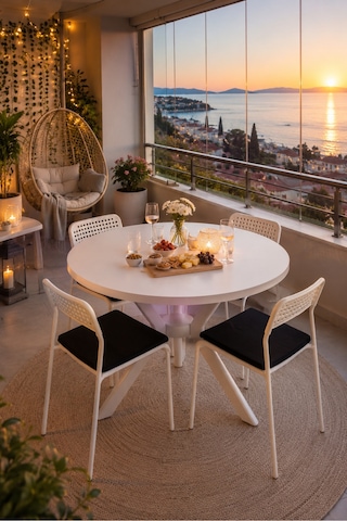 Beyaz 4 Kişilik Minderli Balkon Takımı, Balkon Masası, Balkon Sandalyesi, Yuvarlak Masa, Yemek Masası, Mutfak Masa Sandalye Takımı, 4 Sandalye 1 Masa Beyaz/beyaz-beyaz