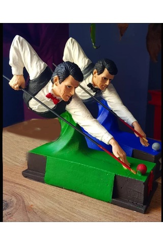 Bilardo Oynayan Adam Biblo - Dekoratif Obje