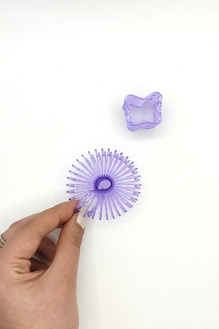 Mini Kelebek Şekilli Neon Mor Stres Yayı Oyuncak Stres Yayı - 3 Cm Çapında - 1 Adet