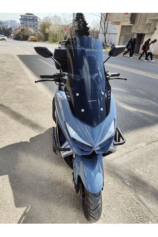 Motocam Küba Chia 125 Ön Cam 2023-2026 Model 55cm Siyah Renkli 4mm Kısa
