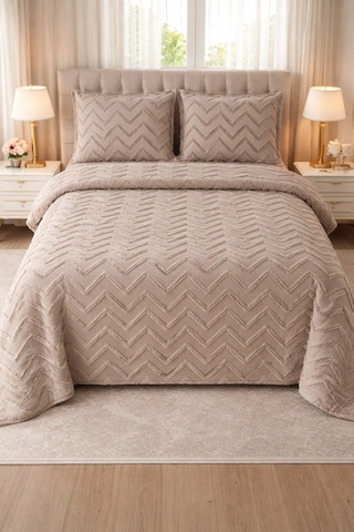 Zigzag Desenli Peluş Çift Kişilik Pike Takımı 4 Mevsim Kullanım, Şık Ve Modern Yatak Örtüsü Seti Vizon