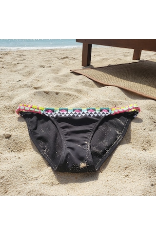 Bonbon Kadın Plaj Giyim Siyah Renk Desenli Bikini Alt Bb2565 Çok Renkli